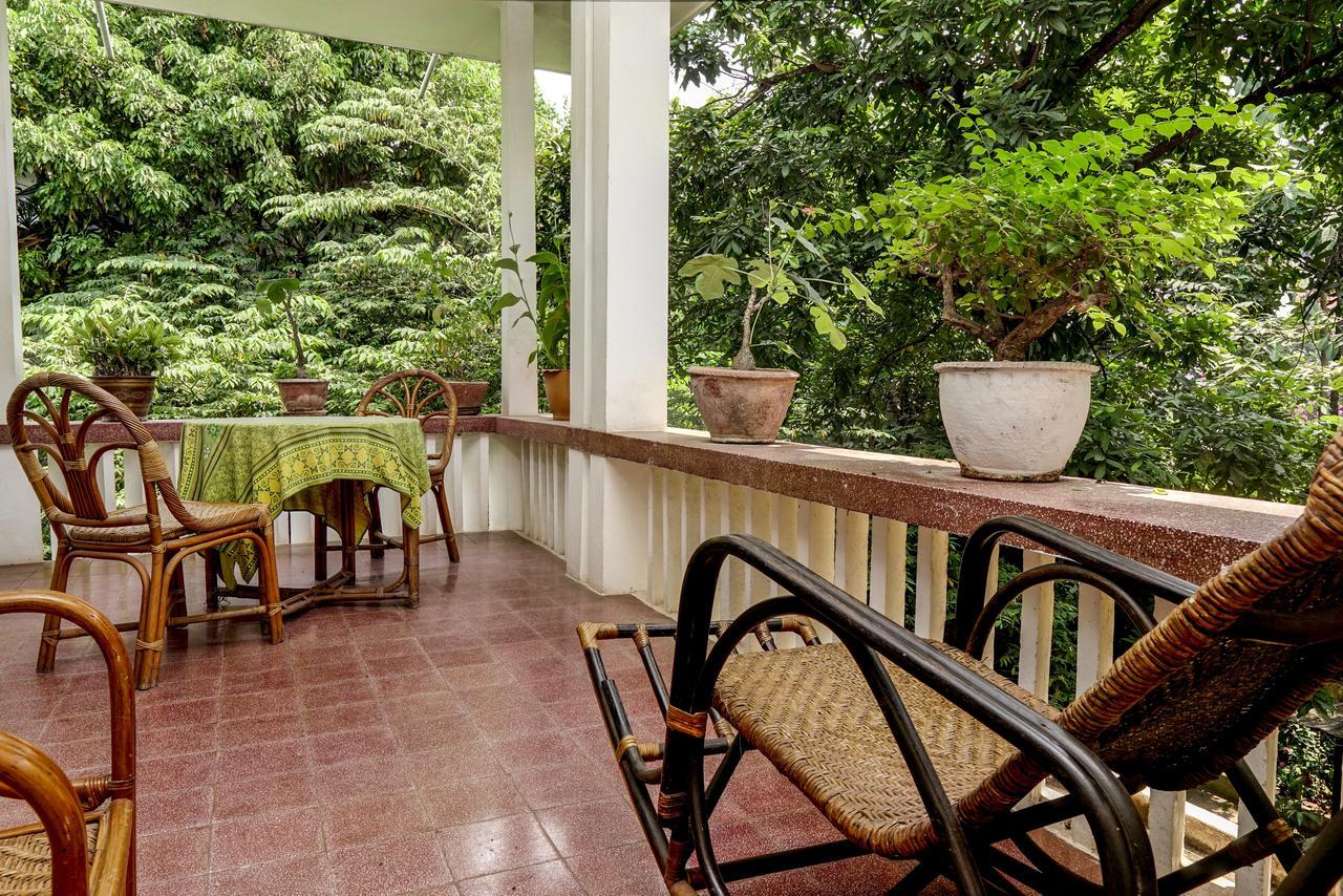 Lani'S House By The Ponds Hotel Vientiane Exterior photo